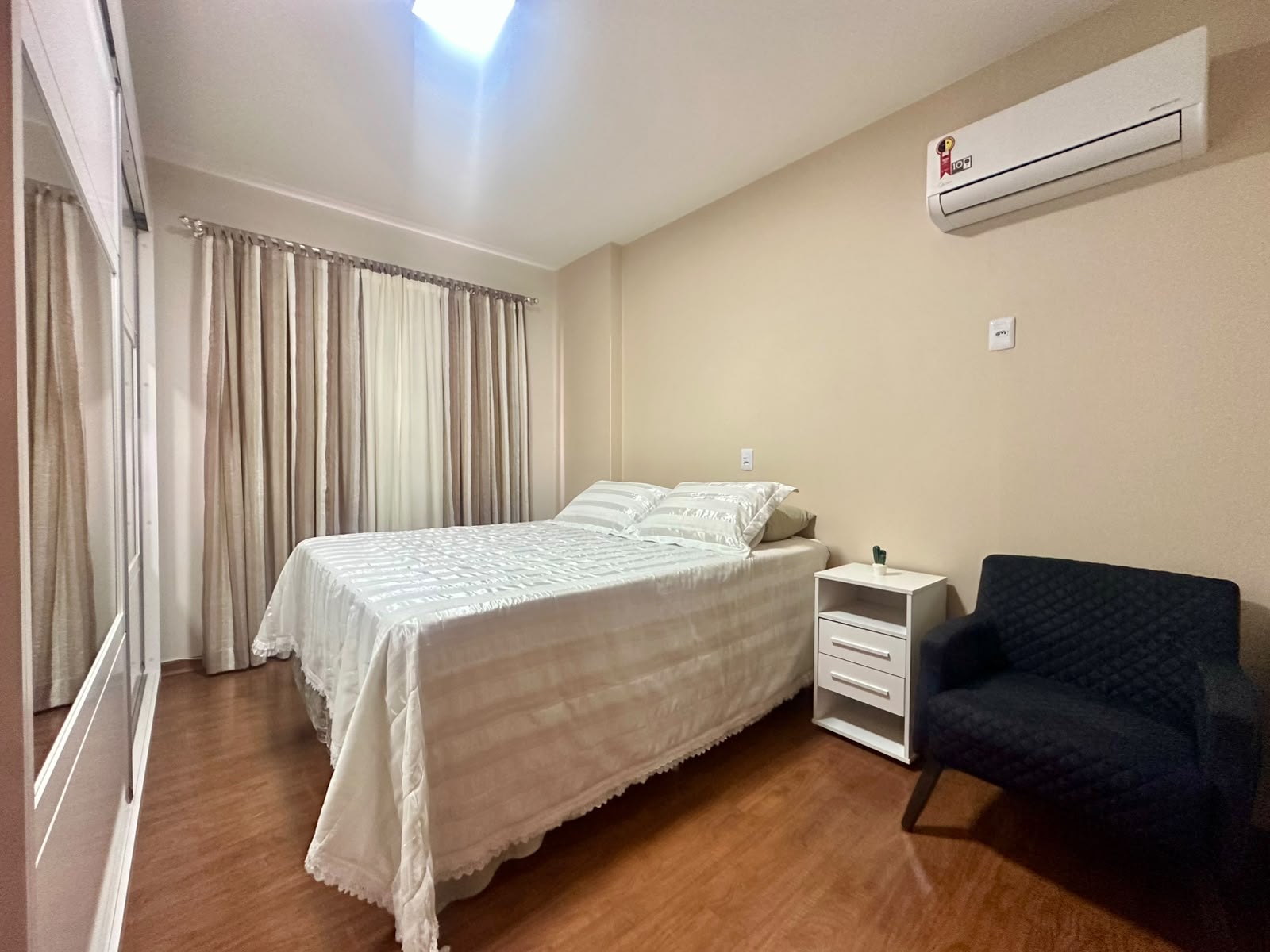 Apartamento com 3 dormitórios (1 suíte) à venda em Meia Praia, Itapema — Napoli — ambiente 18