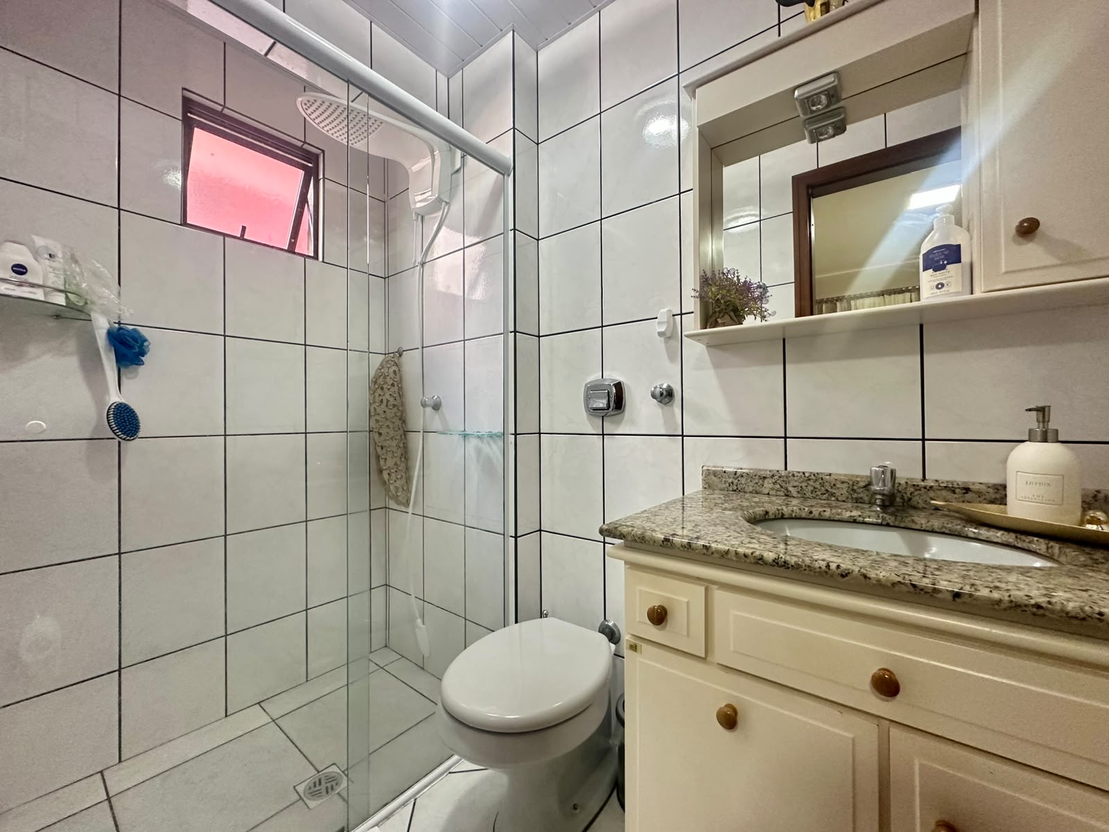 Apartamento com 3 dormitórios (1 suíte) à venda em Meia Praia, Itapema — Napoli — ambiente 20