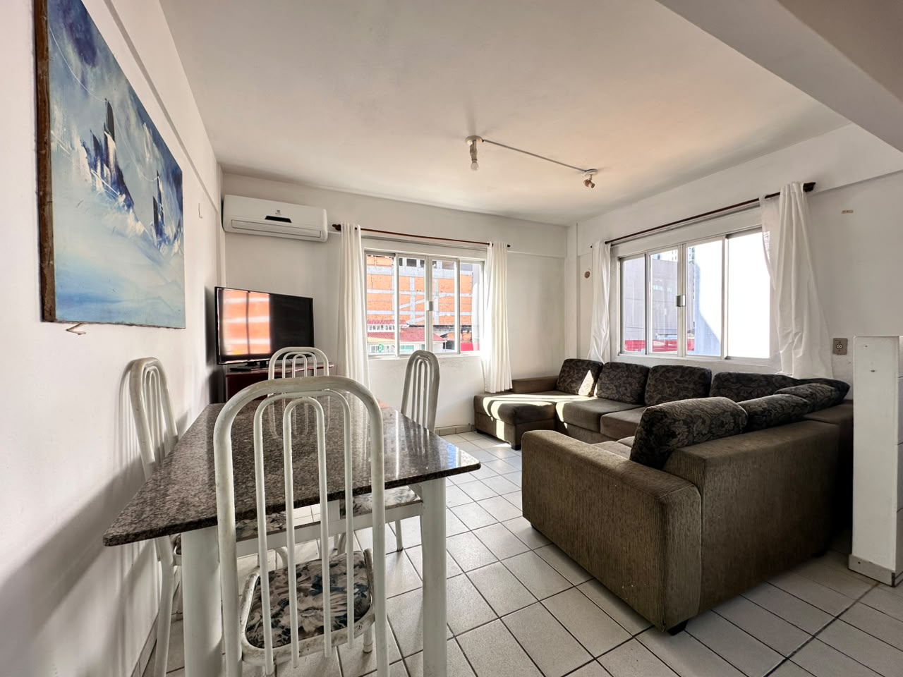 Apartamento com 2 dormitórios à venda em Centro, Itapema — Michele — ambiente 3